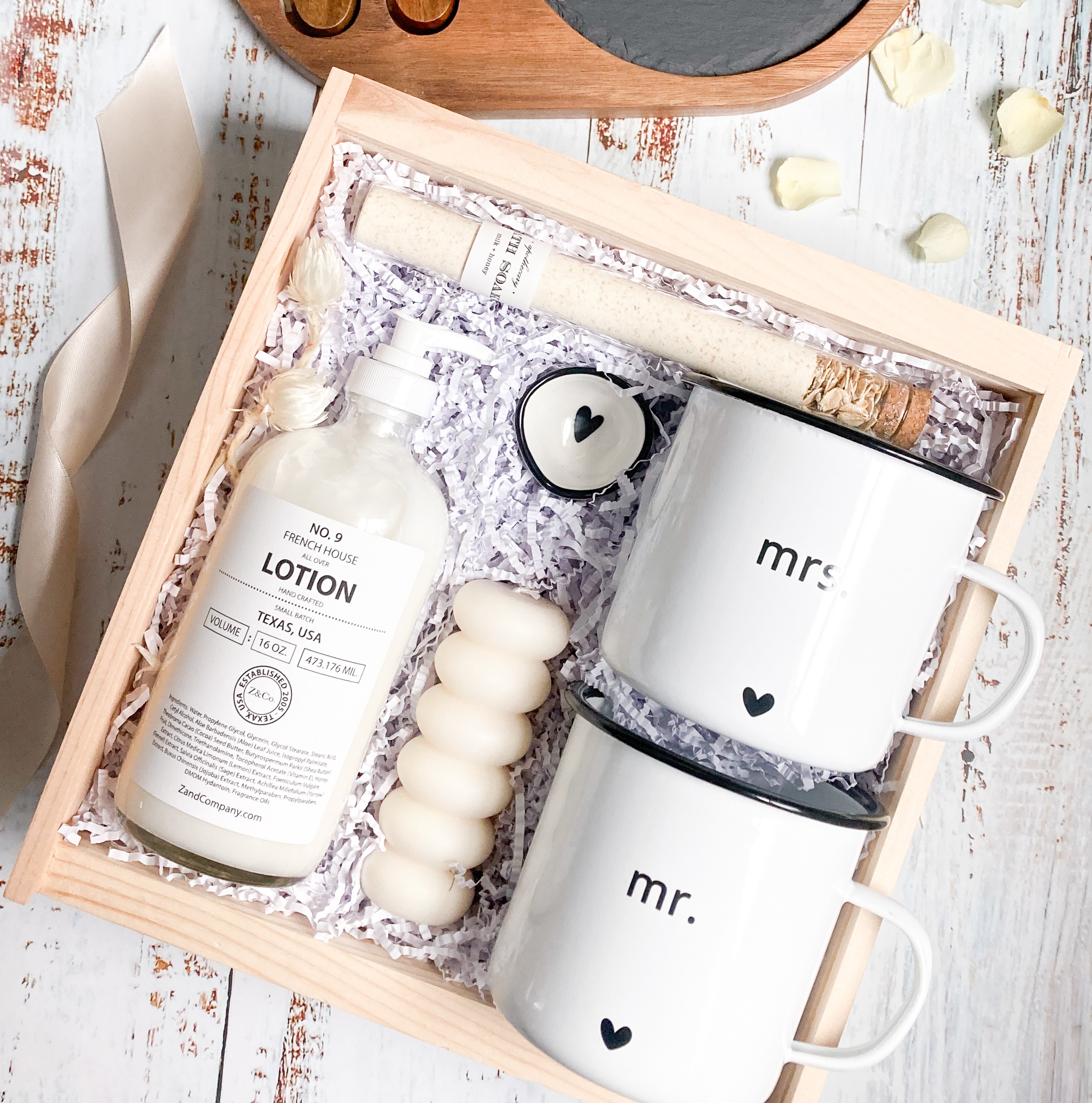 Mr. and Mrs. Gift Box